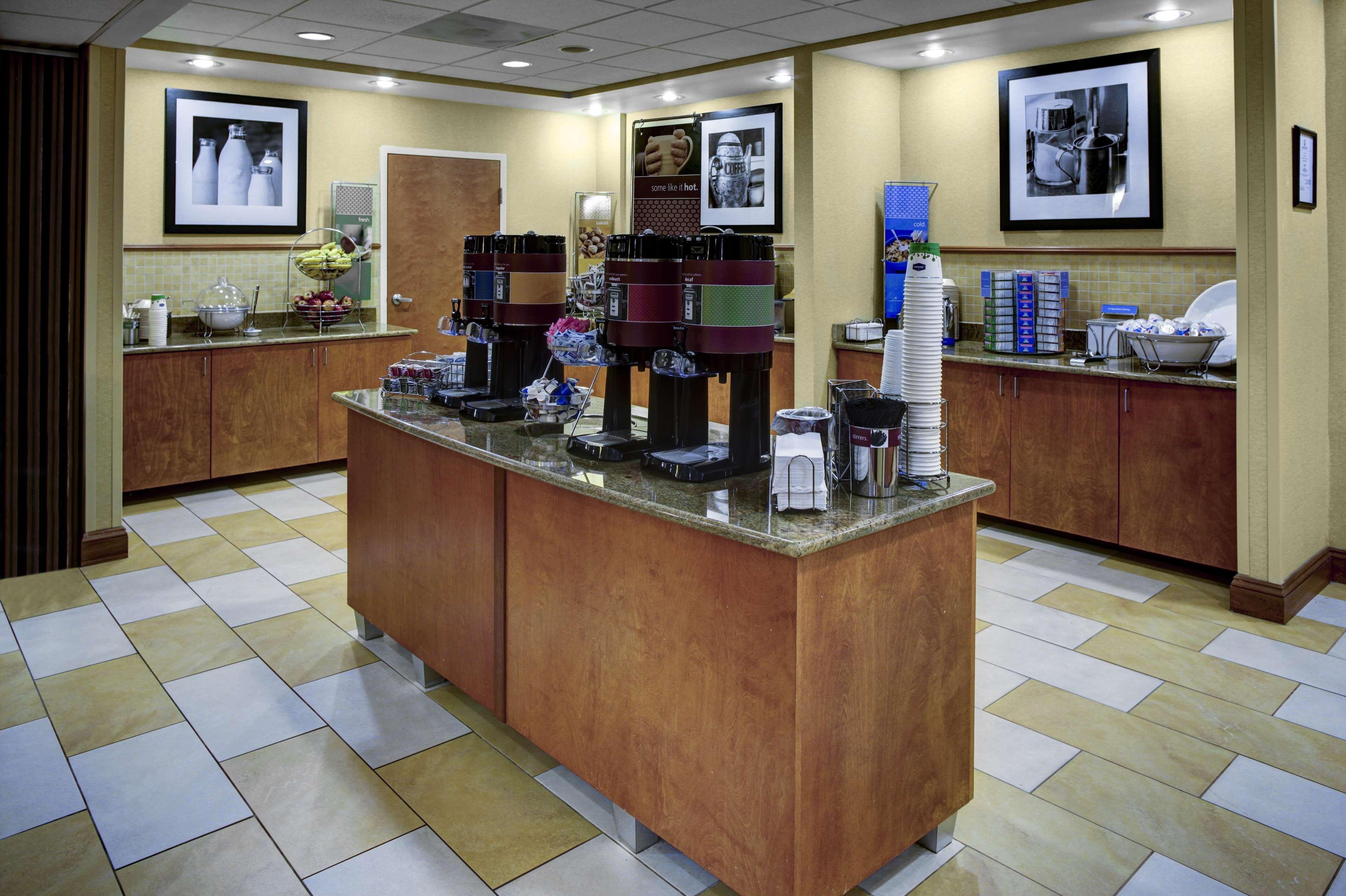 Hampton Inn Petersburg - Southpark Mall Colonial Heights Ngoại thất bức ảnh